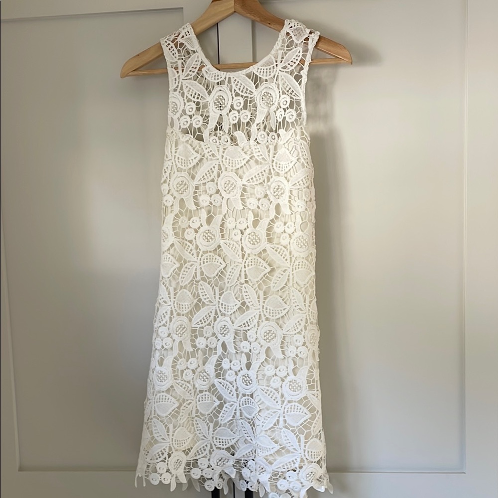 Wayf Elegant White Lace Dress